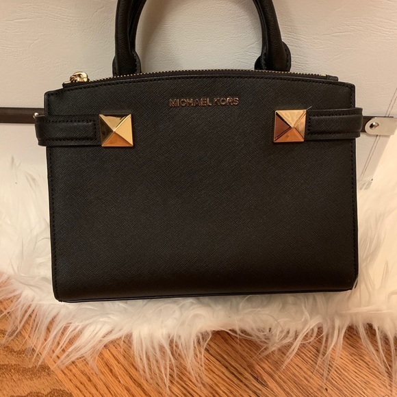 Micheal Kors bag - Picture 2 of 10